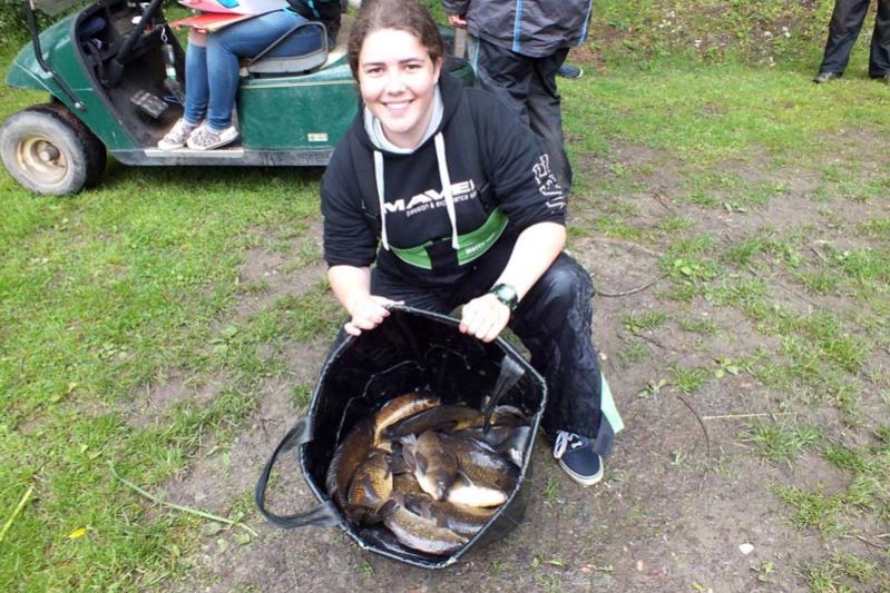 Sarah Taylor with her third place catch Sarah Taylor with her third place catch